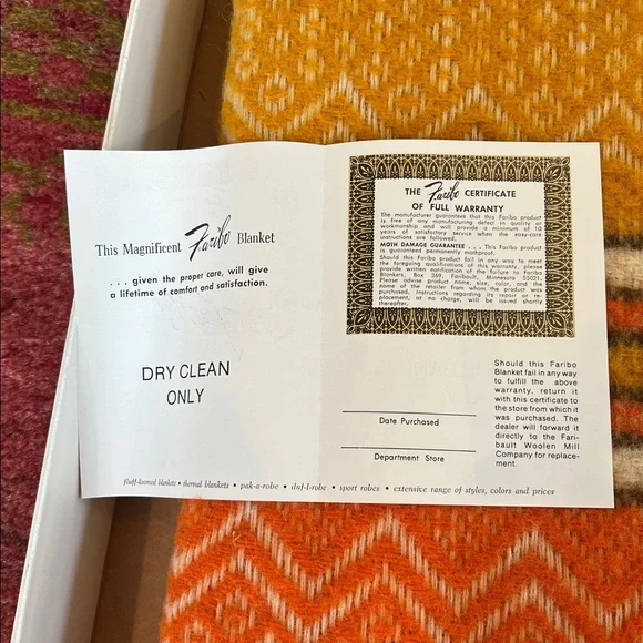 Vintage NEW IN ORIGINAL BOX FARIBO  Mesa wool blanket/throw. 50 x 60. 100% WOOL - Picture 4 of 10